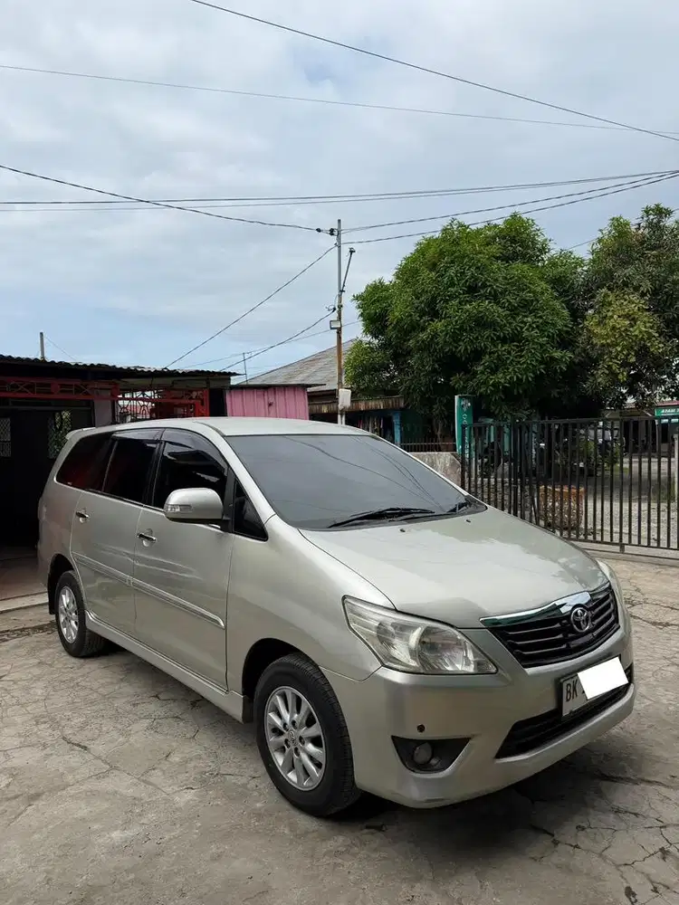 Toyota Kijang Grand Innova 2.0 V Matic 2012