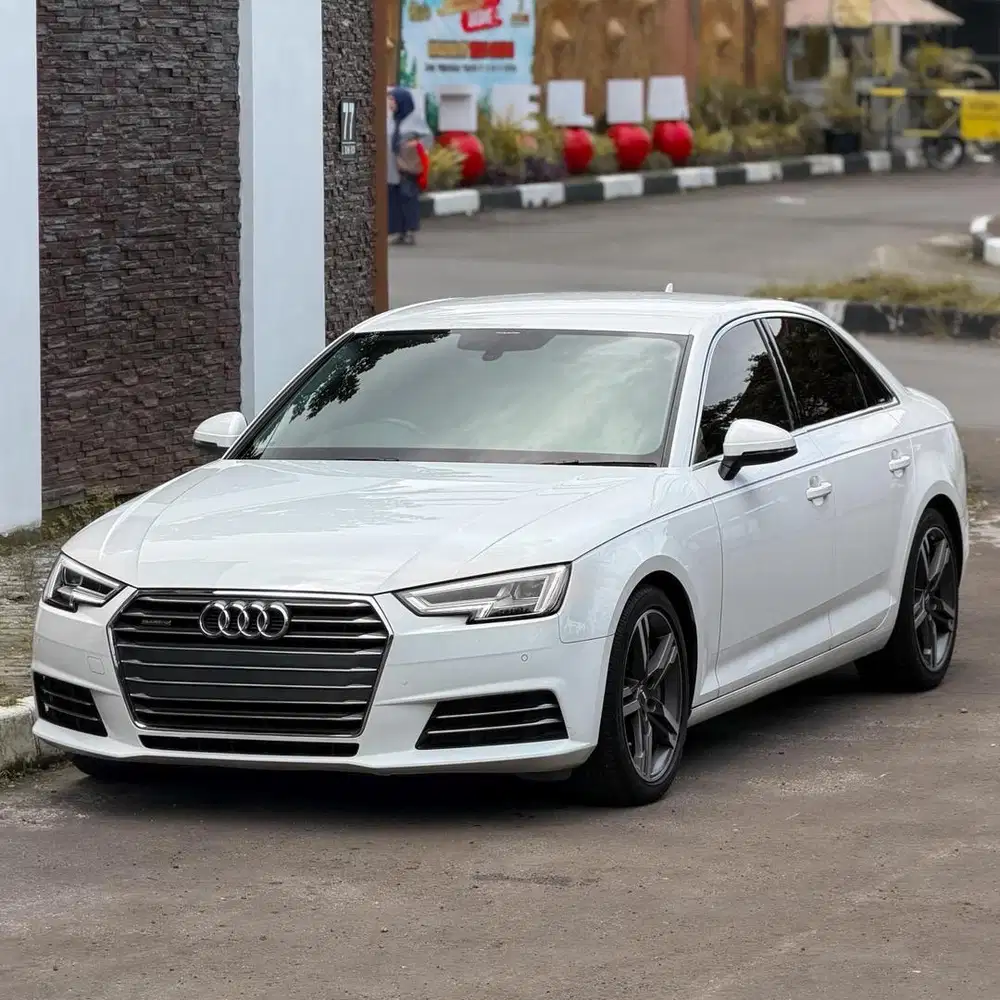 (CASH) Audi A4 45 TFSI Quattro 2018
