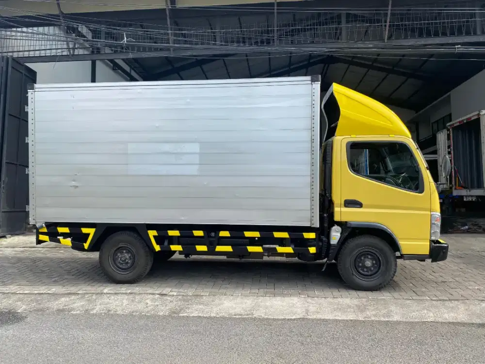 Truk Canter 4rdLong Th2020 Box Alumunium