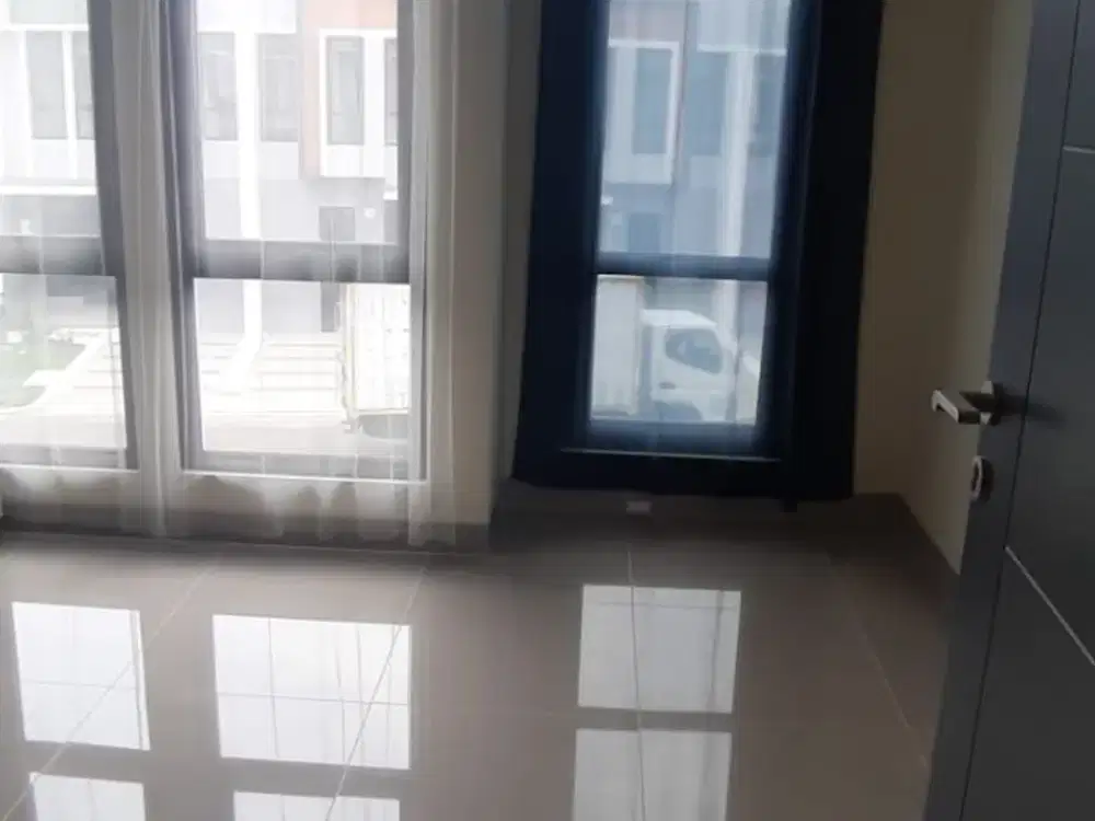 Rumah Dekat Kawasan Pendidikan & Kuliner di Cluster Baroni Gading Serpong