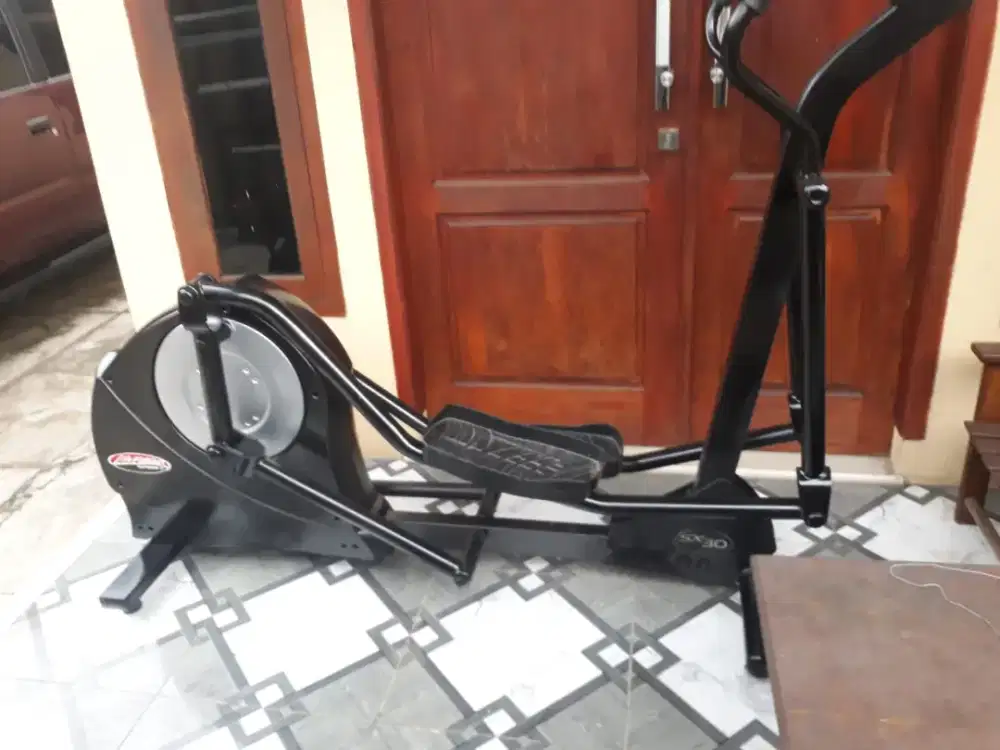 Alat fitnes Olahraga