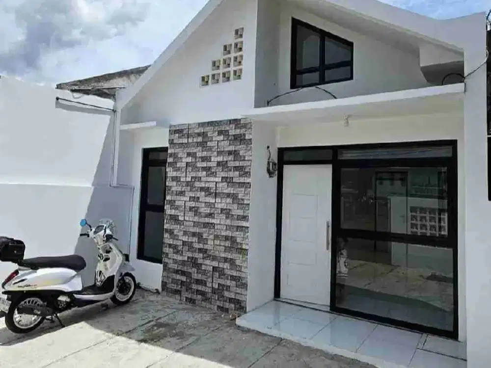 RUMAH Baru Antapani dekat Rumah Aril