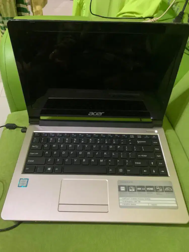 Dijual laptop Acer Z476-31tb 1,8 nego minus batre