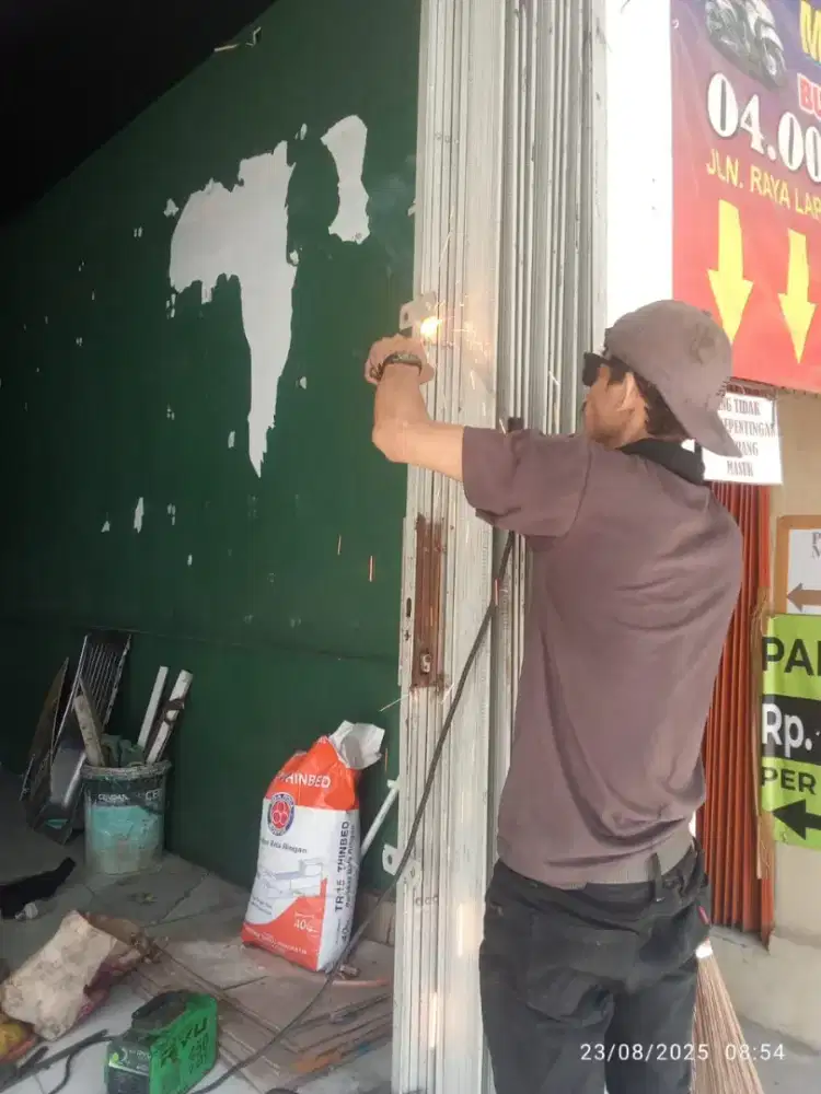 Service/pasang baru rolling door (1) Cibubur Jakarta Timur