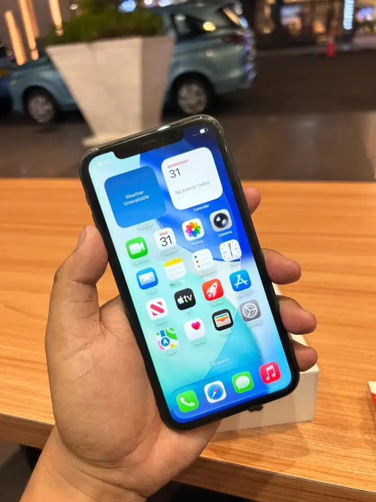 Iphone 11 64GB fulset muluss mines lcd ada whispot seperti di foto