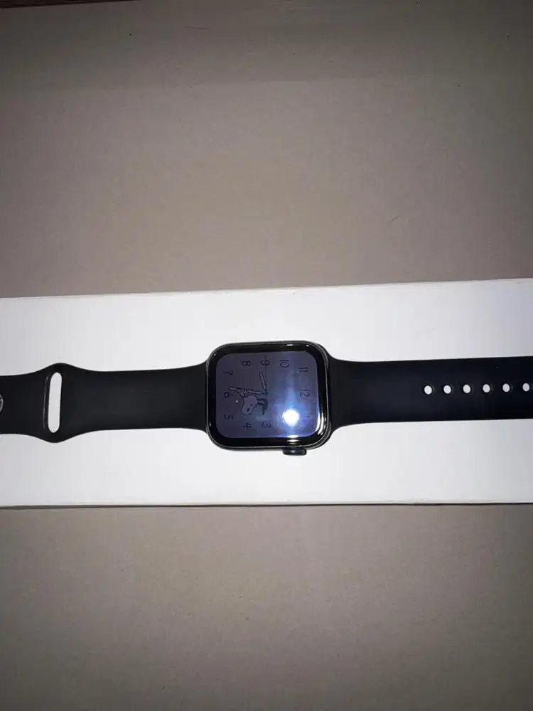 Apple Watch SE gen 2 44mm - midnight black