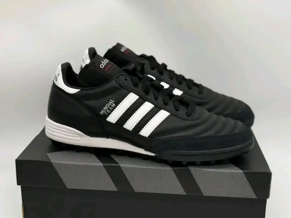 Adidas copa mundial team truff! Original