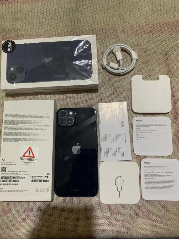 iphone 13 128gb midnight resmi blibli like new