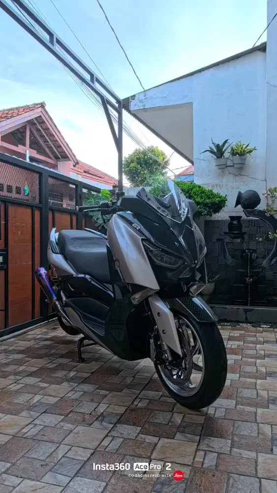 Yamaha xmax 250