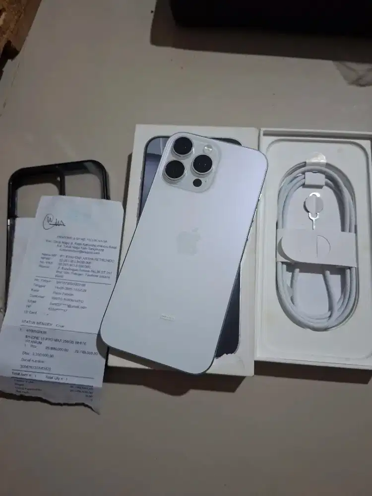 Iphone 16 pro max 256gb white garansi resmi ibox