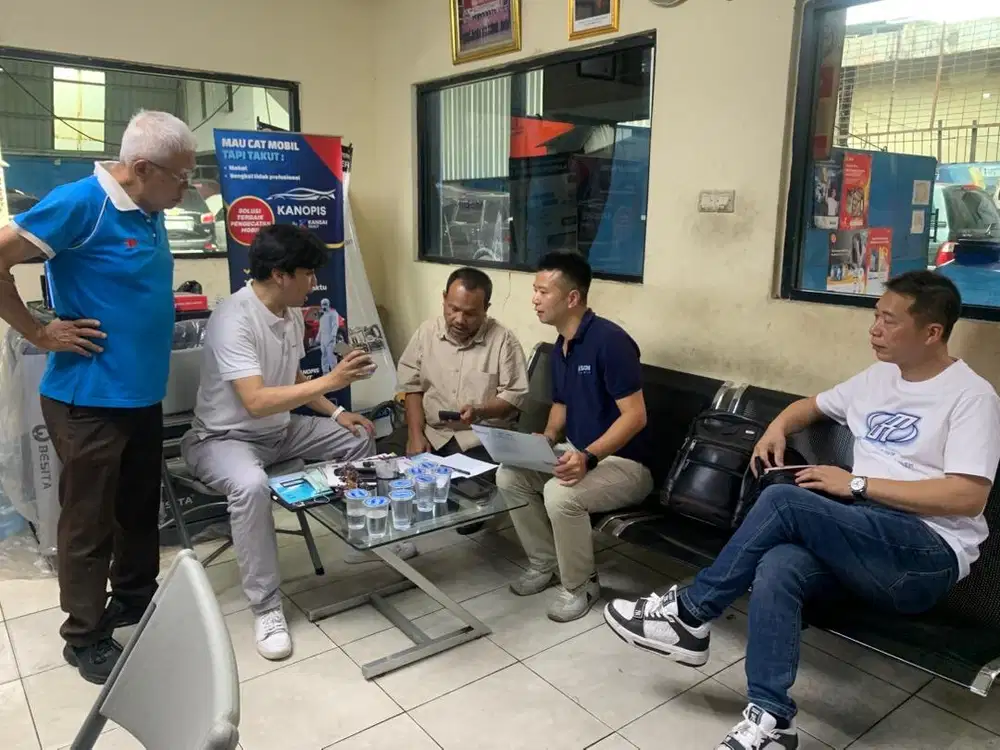 teknisi atau mekanik