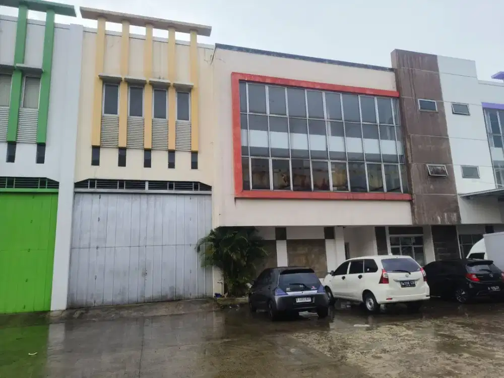 Dijual Cepat Gudang Premium Sebelah Tol  Cipondoh Siap Pakai