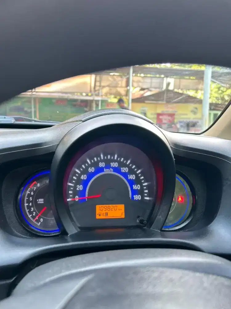 HONDA MOBILIO 1.5 E /AT NIK 2015 putih