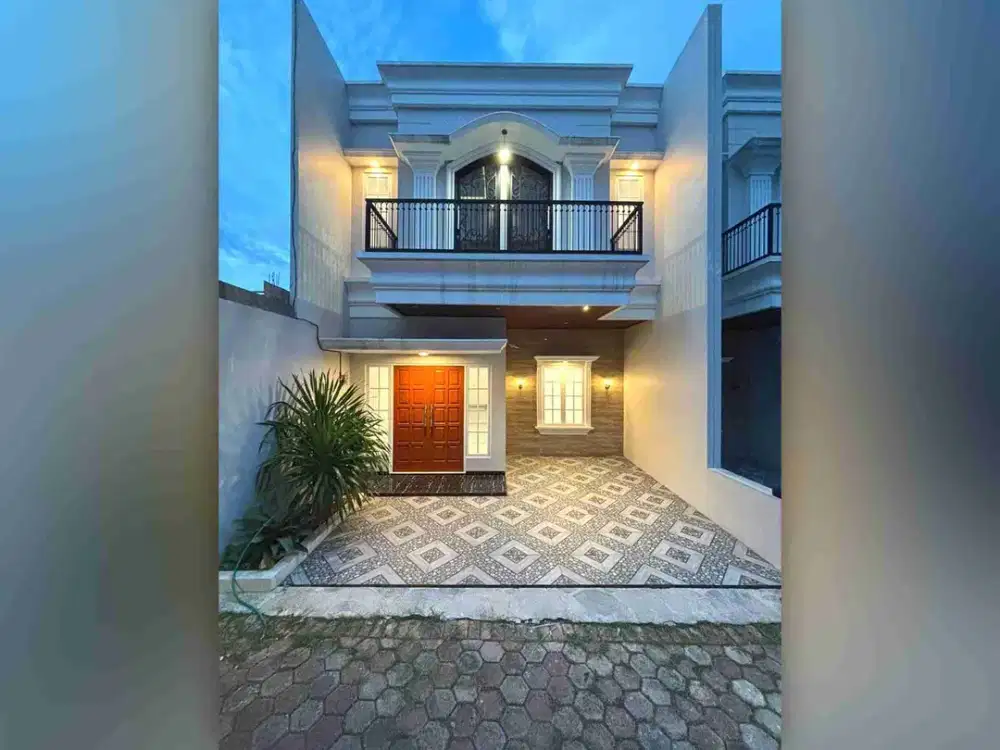 Di Jual Rumah Modern Classic Super Strategis. Lingkungan Nyaman dan Bebas Banjir