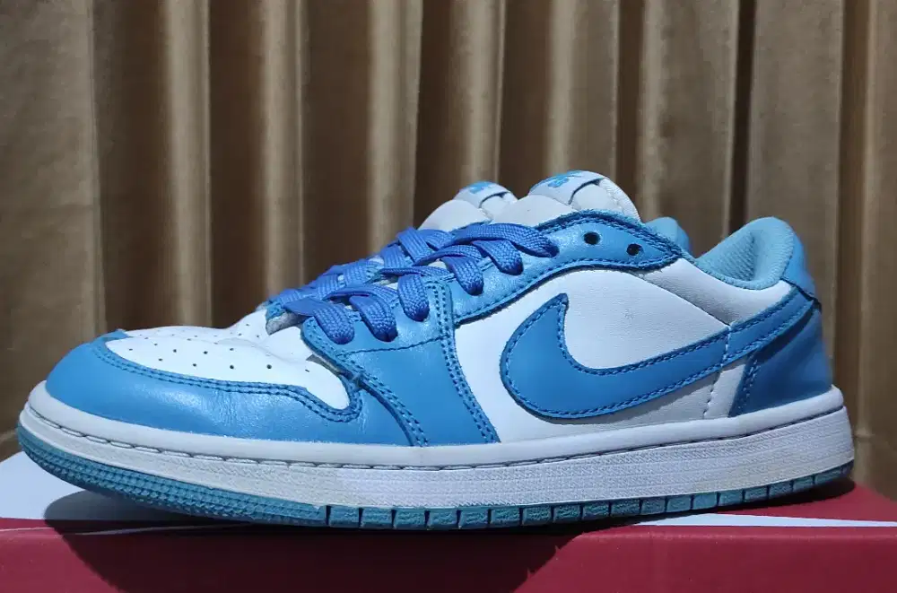 Sepatu Air Jordan Low SE size 41