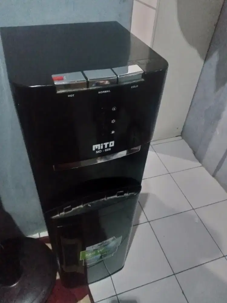 Dijual dispenser mito