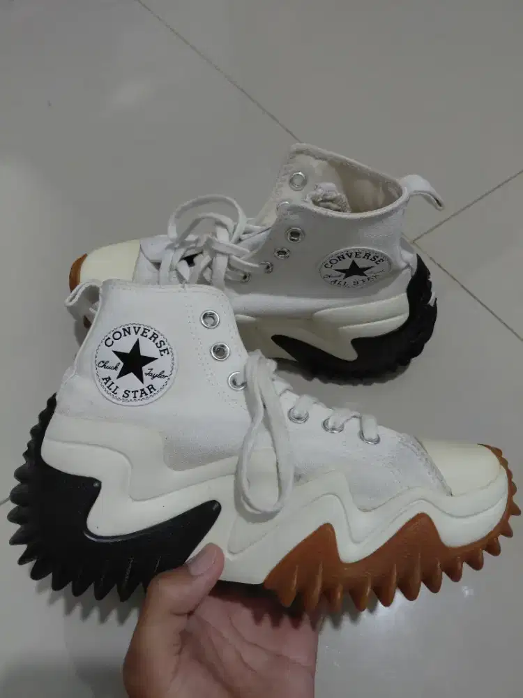 ORI : Sepatu Converse Run Star Motion Hi Wanita