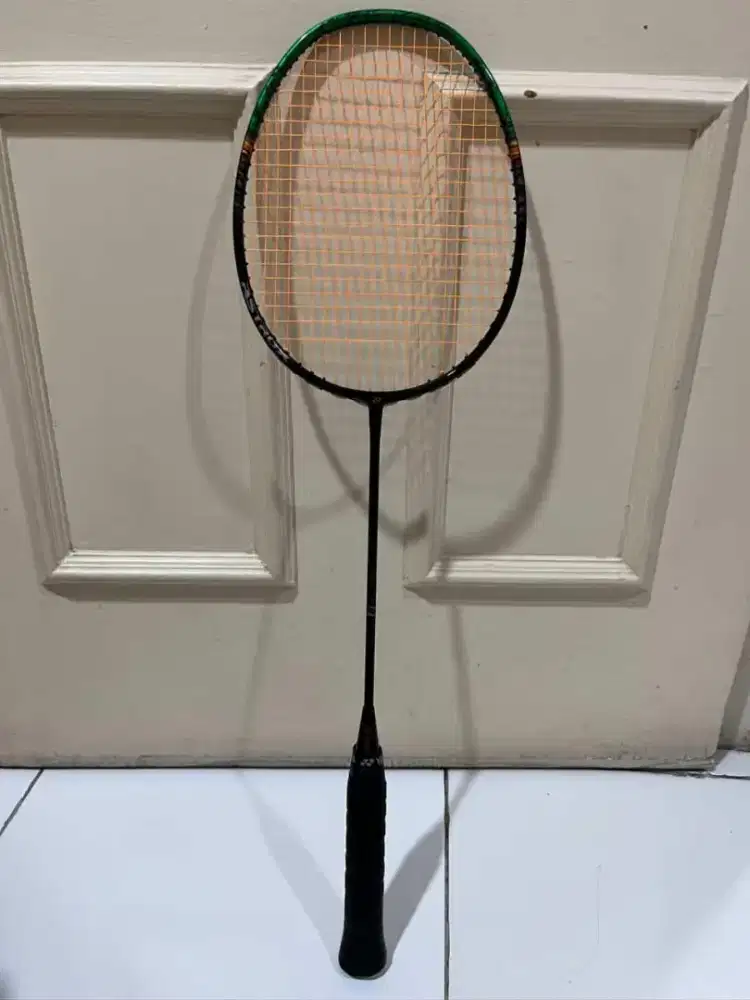 Raket Yonex astrox 99 pro