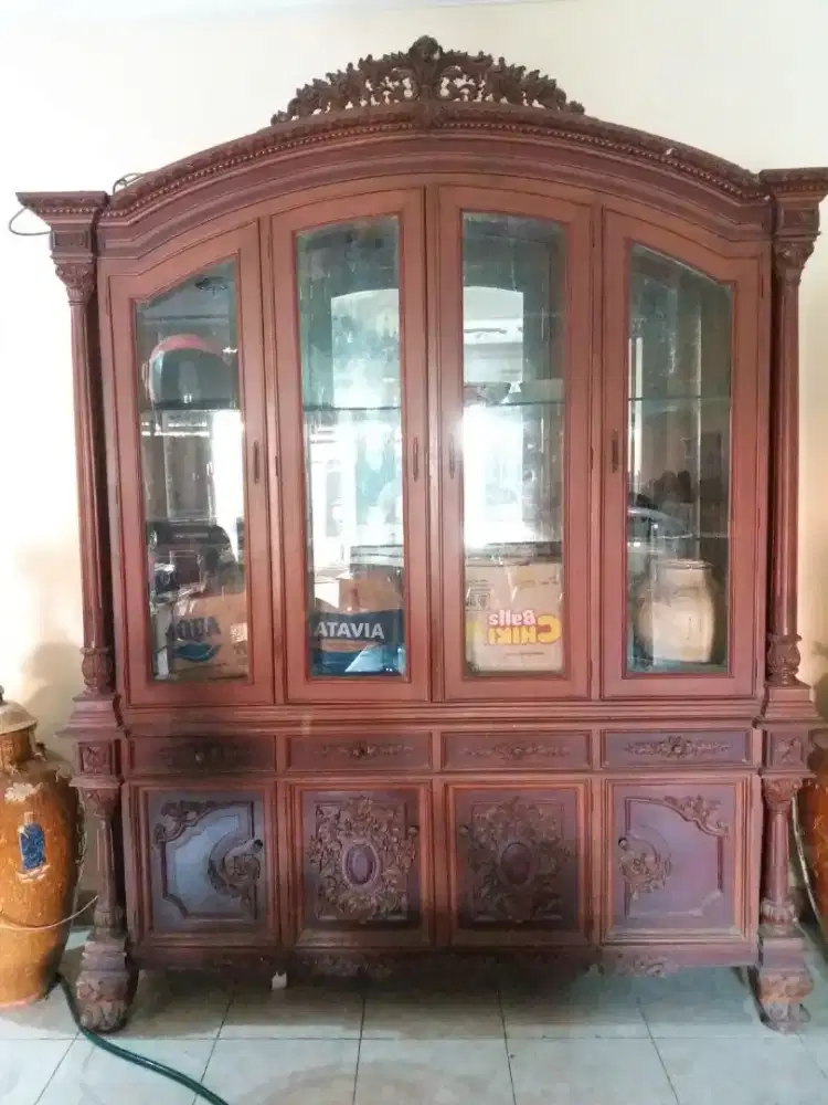 DIJUAL LEMARI HIAS JATI