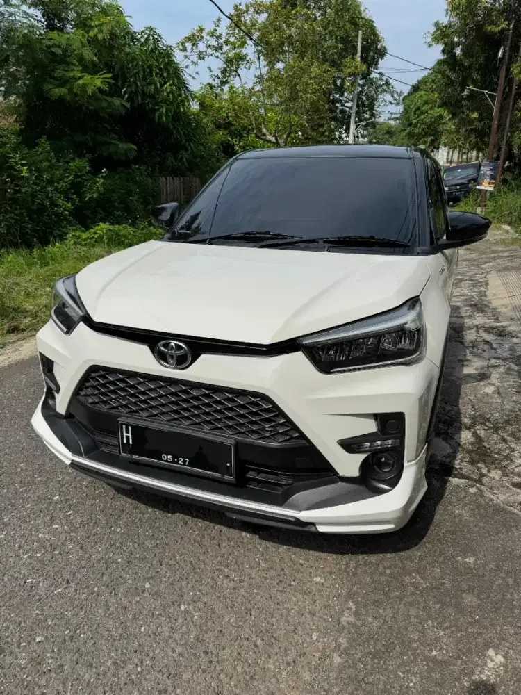 Toyota Raize GR sport 1.0 turbo two tone color non TSS