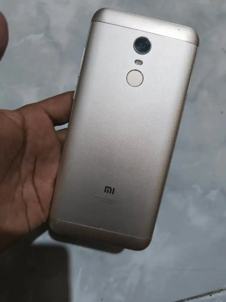 Redmi 5 plus 3/32 original ex resmi Indonesia