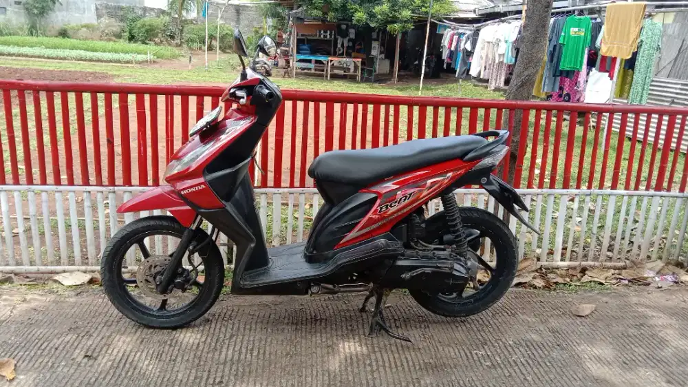Di jual motor beat 2012 , kabupaten , pjk panjang mesin ok ,klistrikan