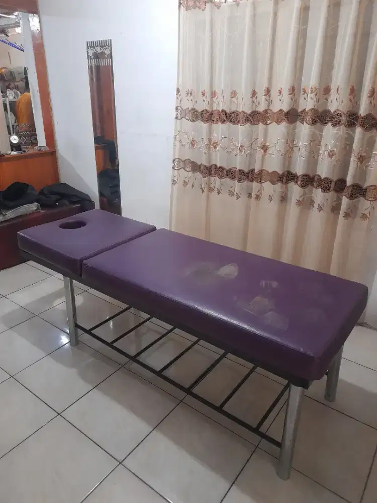 Tempat tidur spa,untuk pijat juga bisa
