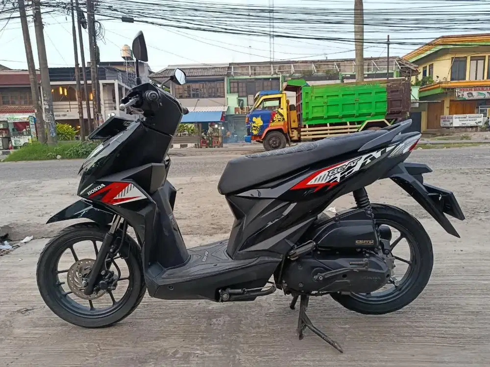 Honda Beat cbs iss pajak hidup
