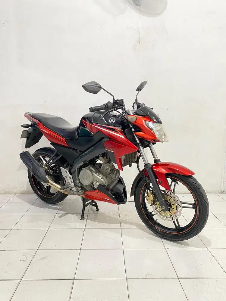 VIXION 2015 merah hitam