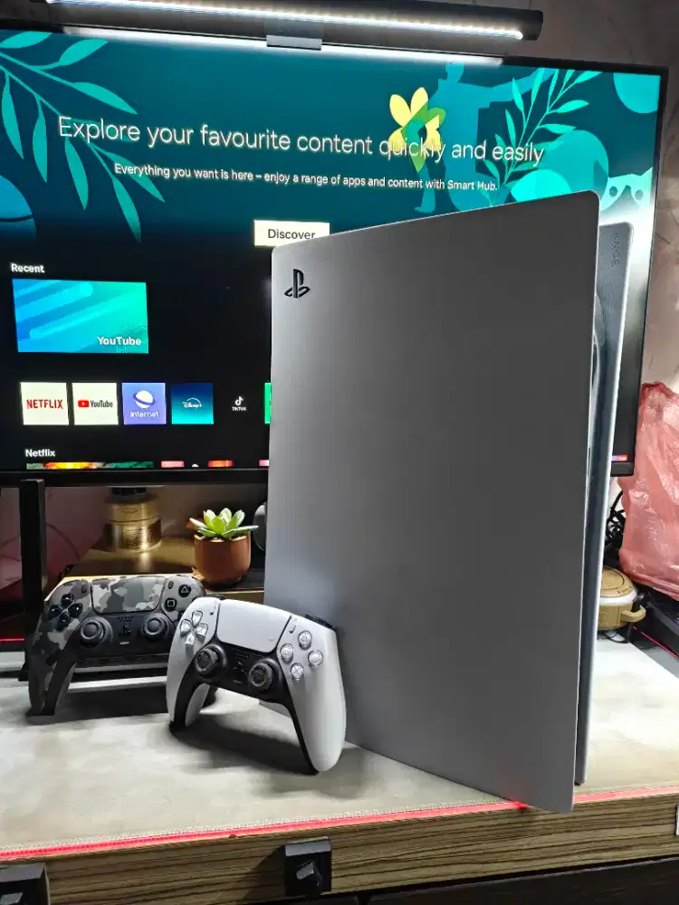 PS5 DISC EDITION 667gb + 2 Stick