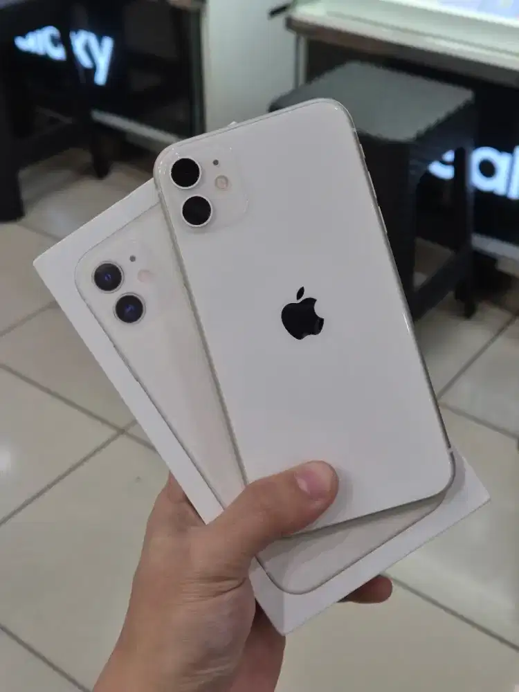 iPhone 11 64 GB iBox Like New