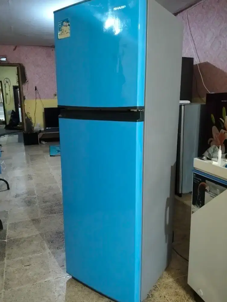 Kulkas Sharp 2 Pintu Jumbo Mulus