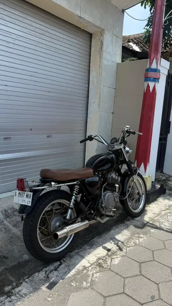 Suzuki Thunder 250 GSX 250 Britishstyle