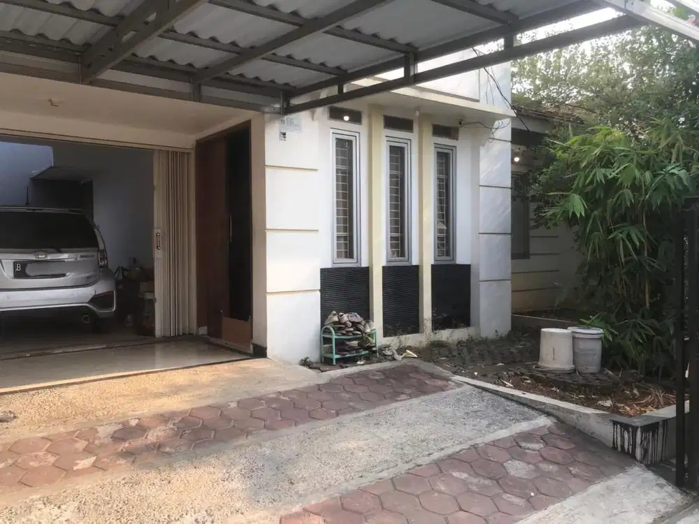 Dijual Rumah Luas 1 Lantai Lokasi Strategis di Ciracas, Jakarta Timur
