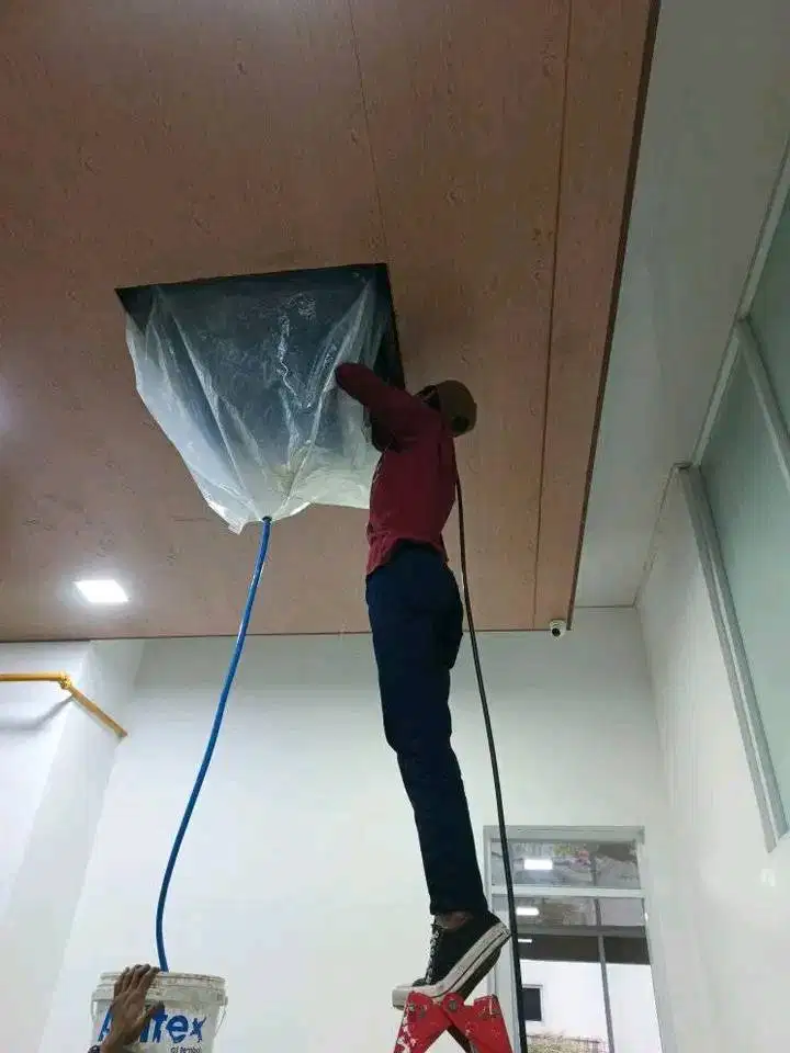 Dengan menyari perkejaan