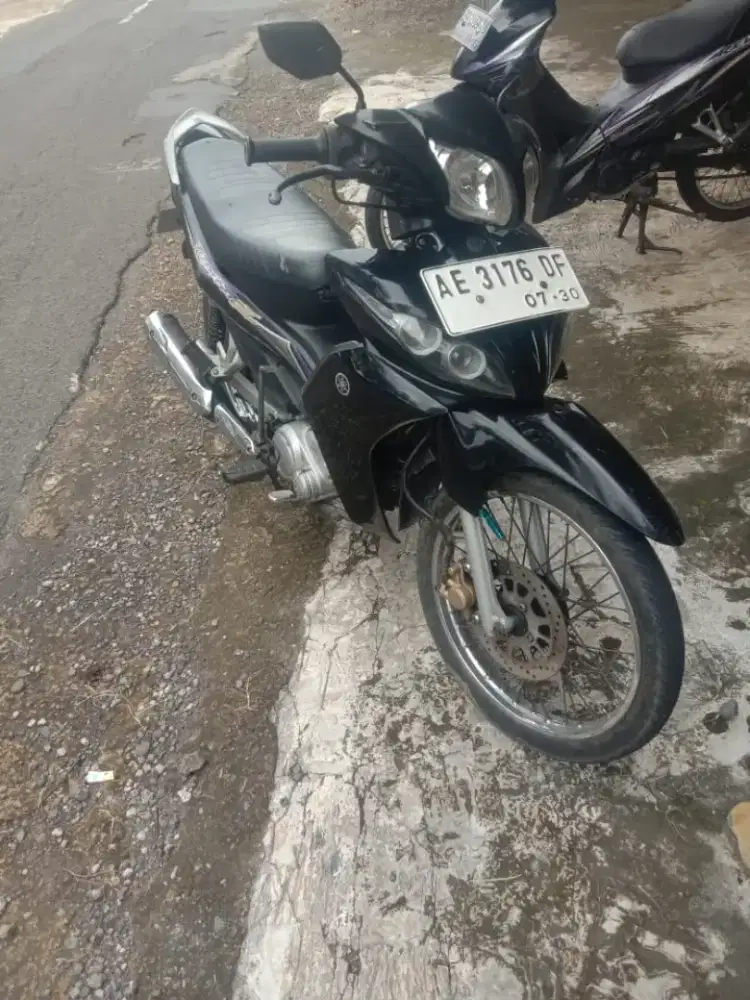 jual Yamaha Jupiter robot tahun2010 surat komplit pajak hidup AE Ngawi