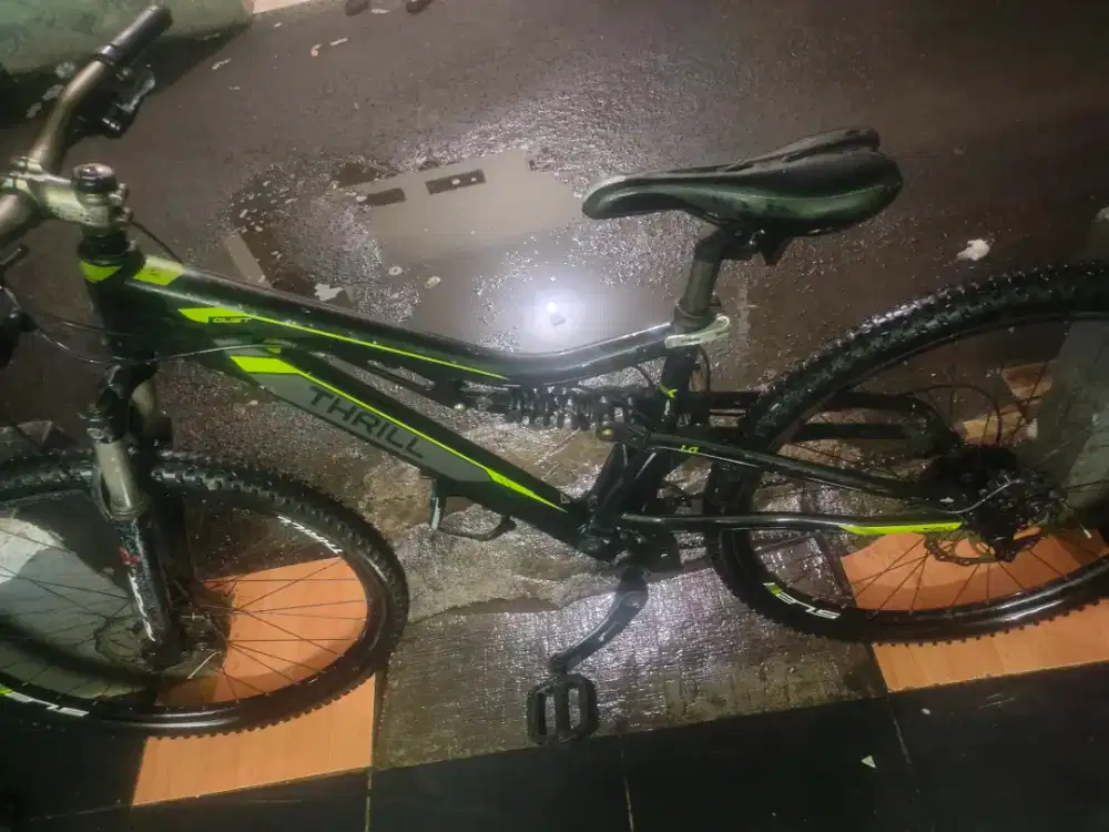 Sepedah gunung thrill