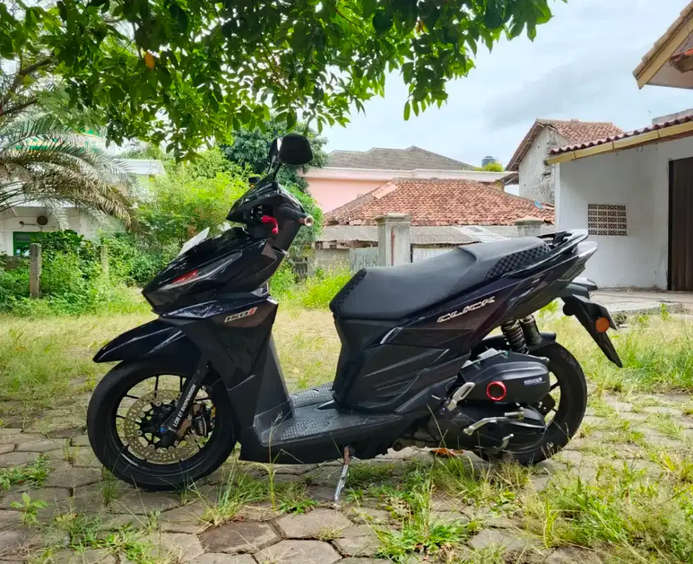 Vario led old 150 modif plat panjang