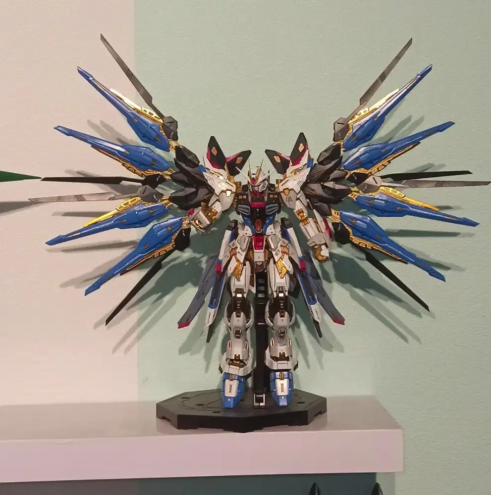 Gundam MGEX Strike Freedom BANDAI