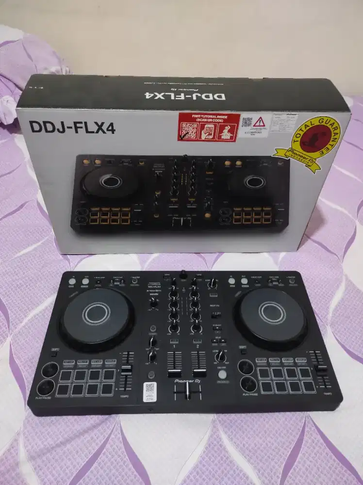 Pioneer ddj flx4 black like new