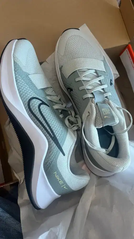 Sepatu cewe nike ori 100% baru