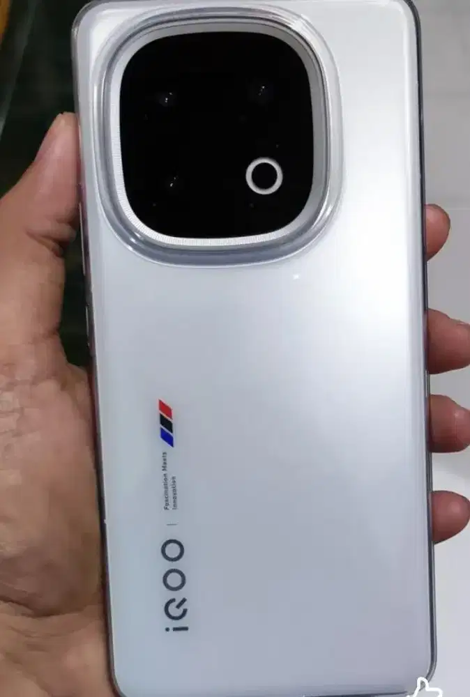 IQOO 13 12/256 GB Lengkap