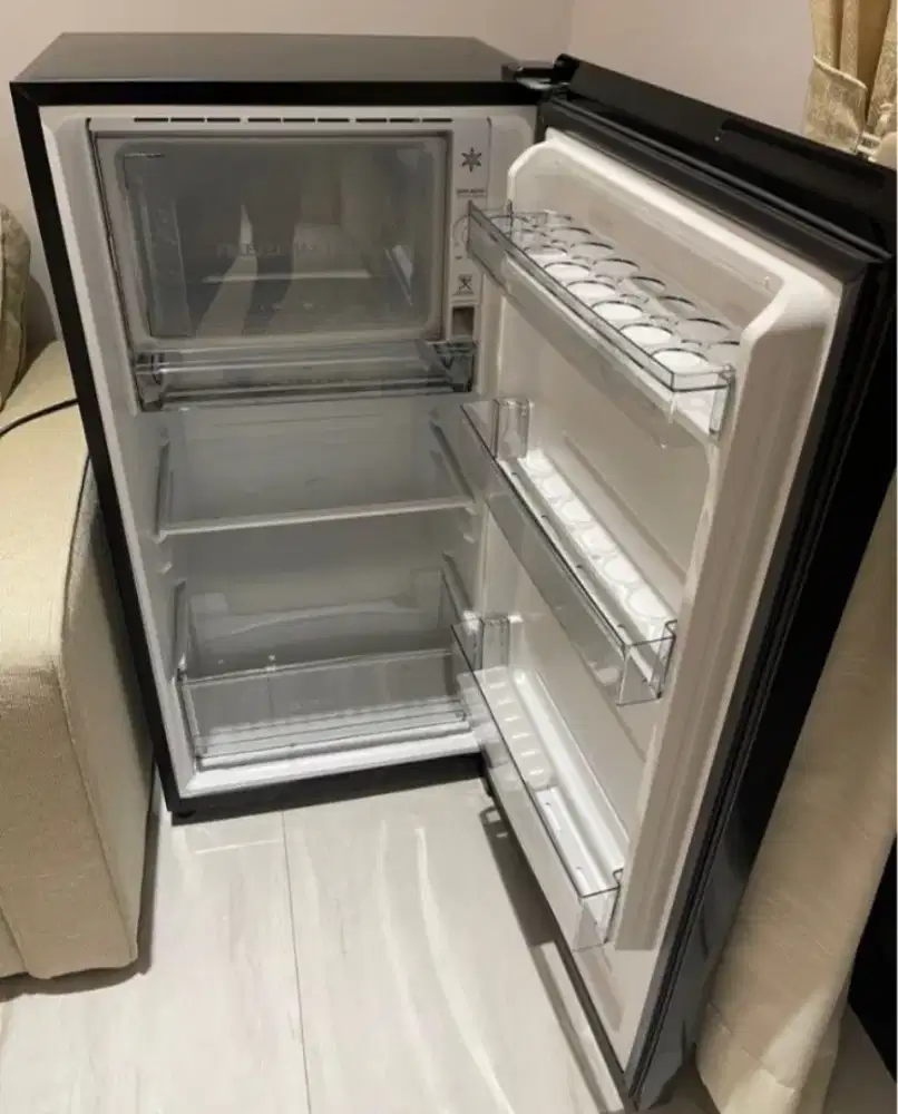 Kulkas aqua satu pintu