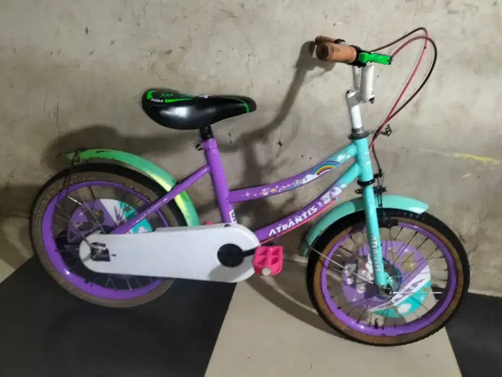 Sepeda anak ukuran 16 kondisi normal
