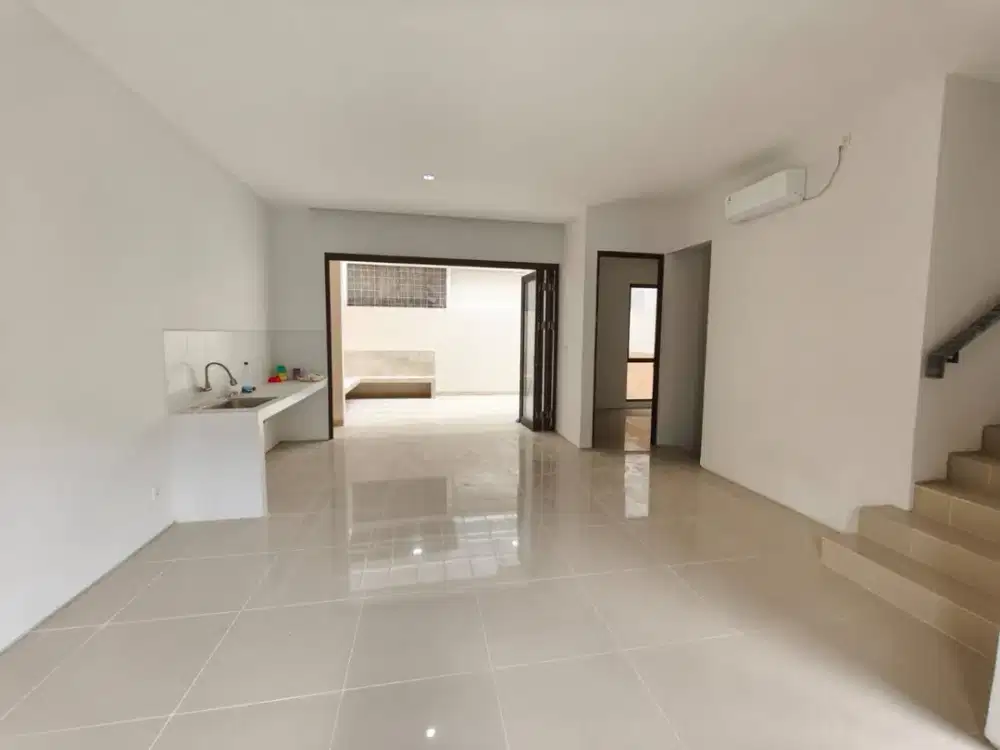 Disewakan Rumah Bagus dengan Lokasi Strategis di Cluster Aeris, Citra Garden Serpong