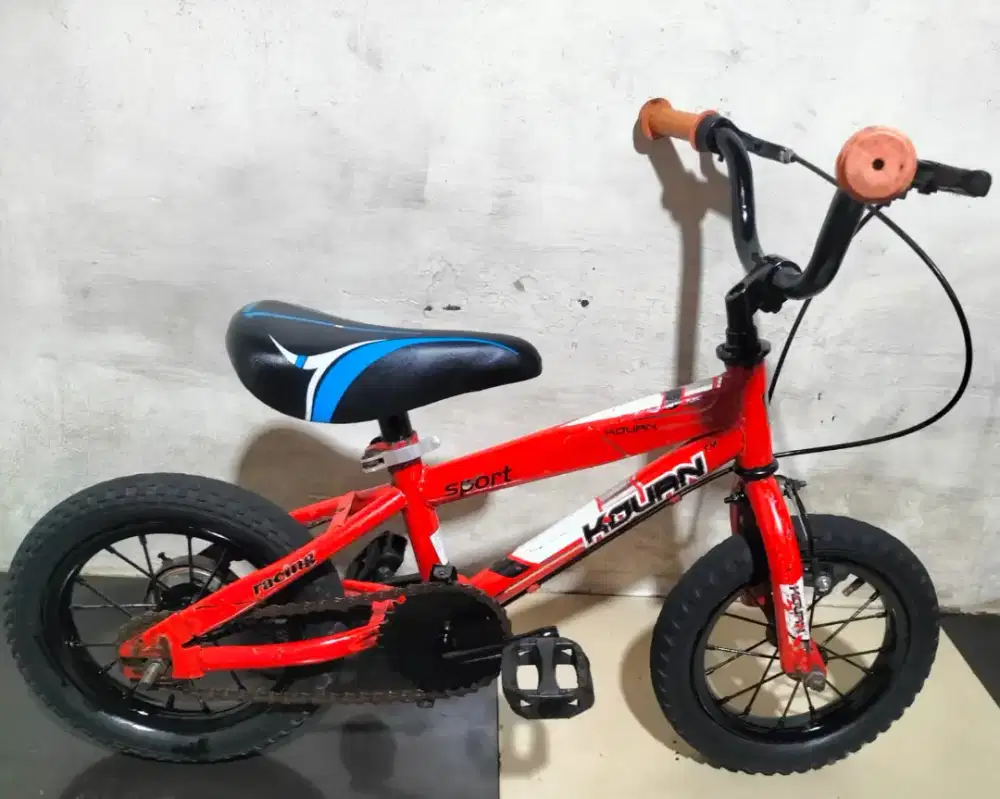 Sepeda anak ukuran 12 untuk usia 4/5 tahun