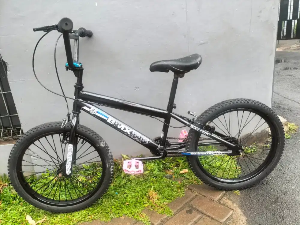 Sepeda  BMX ukuran 20 kondisi normal