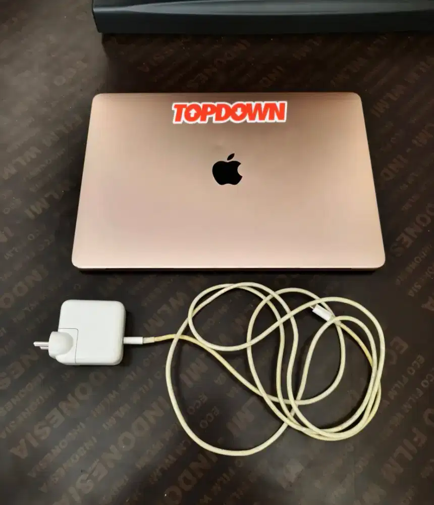 Macbook Air 2019 i5 13 inch IBOX Resmi Normal original
