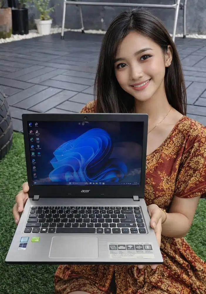 Laptop Acer E5-476G Core i5 RAM 8GB