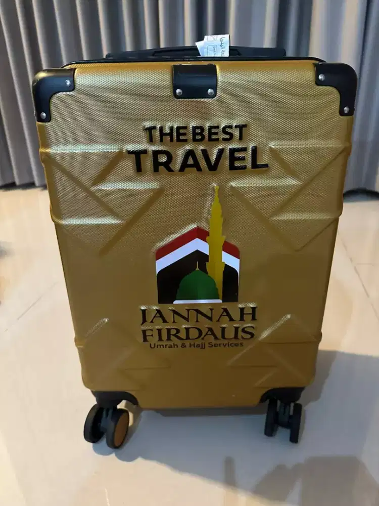 Di jual koper cabin bekas Umroh kondisi bagus siap pakai warna Gold